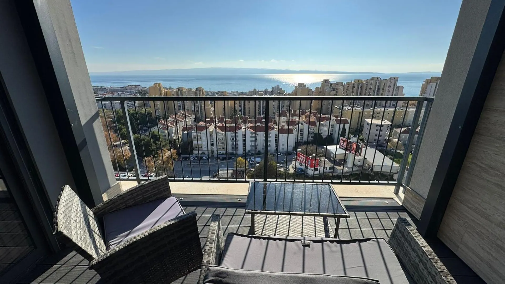 Magic View Penthouse Apartment Split