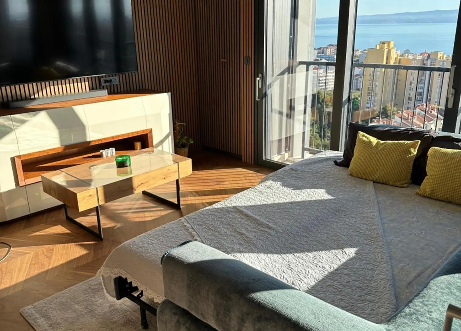 Magic View Penthouse Apartment Split