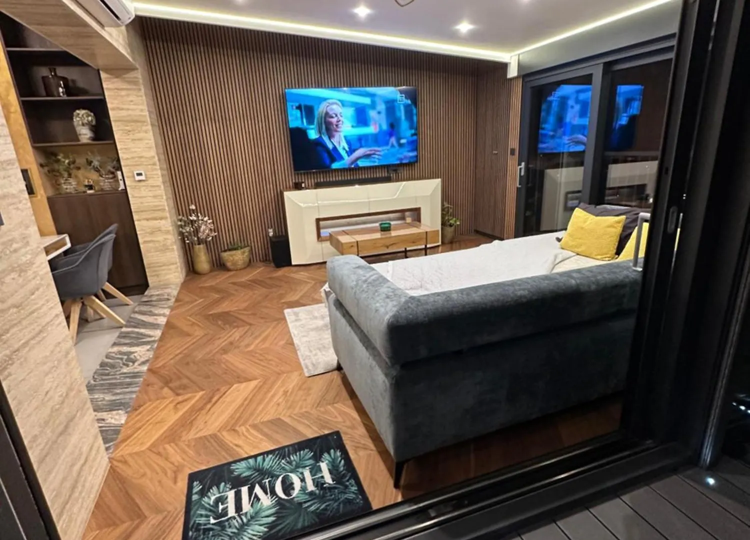 Magic View Penthouse Apartment Split