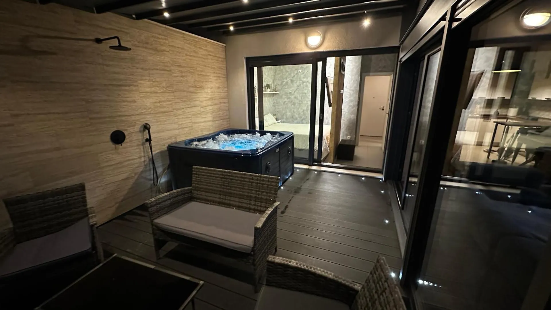 Magic View Penthouse Apartment Split