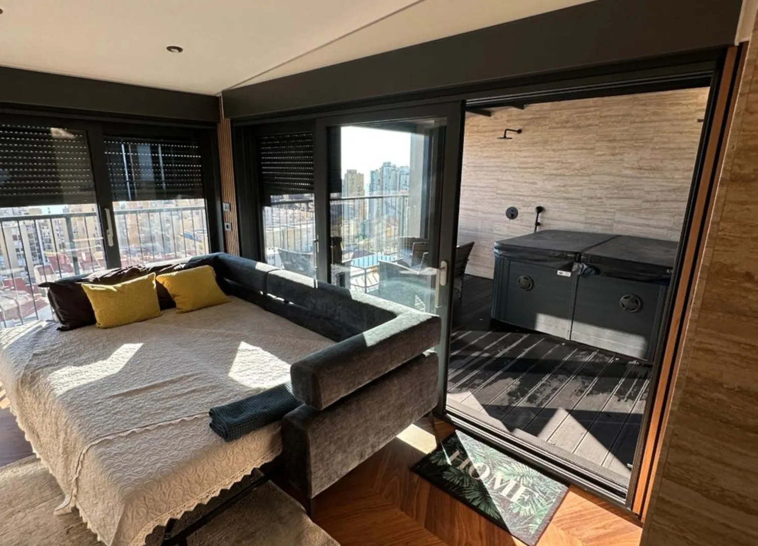 Magic View Penthouse Apartment Split